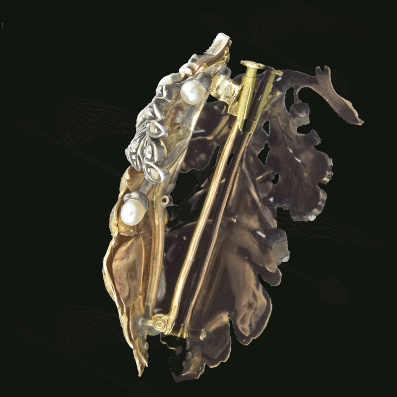 econ-pearl-broach-watermark-31.jpg