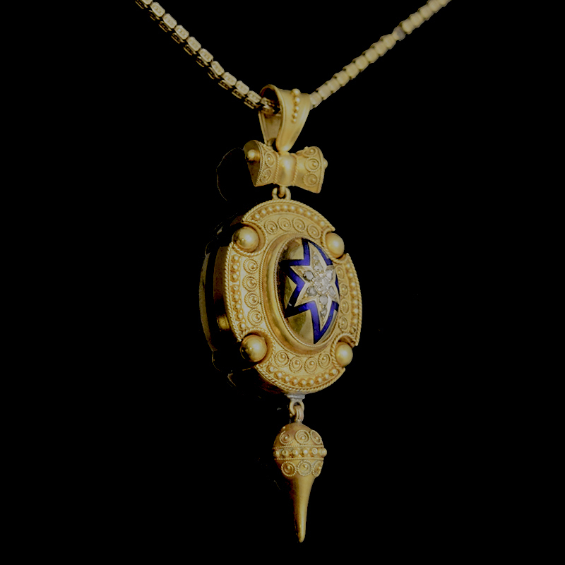 gold dia pendant necklace watermark-11.jpg